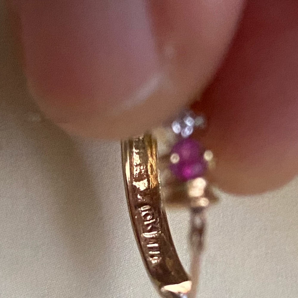 Solid 10K Gold 2~Natural clear gem & 3~red gemstones. Hoop Earrings. Great cond! - Picture 7 of 9